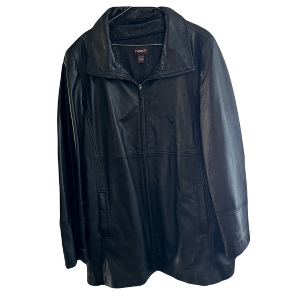 Danier Leather Jacket - Picture 3 of 12